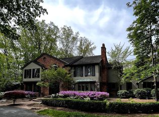 841 Canterbury Cres, Bloomfield Hills, MI 48304