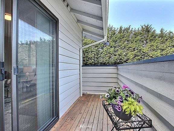 5th image of 12715 NE 144th St #153-B