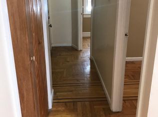 8268 166th St, Jamaica, NY 11432