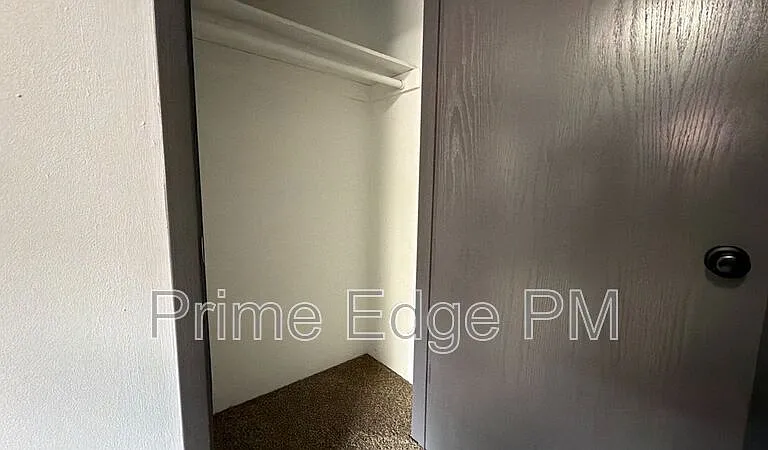 1121 N 28th St #4 — Photo 12