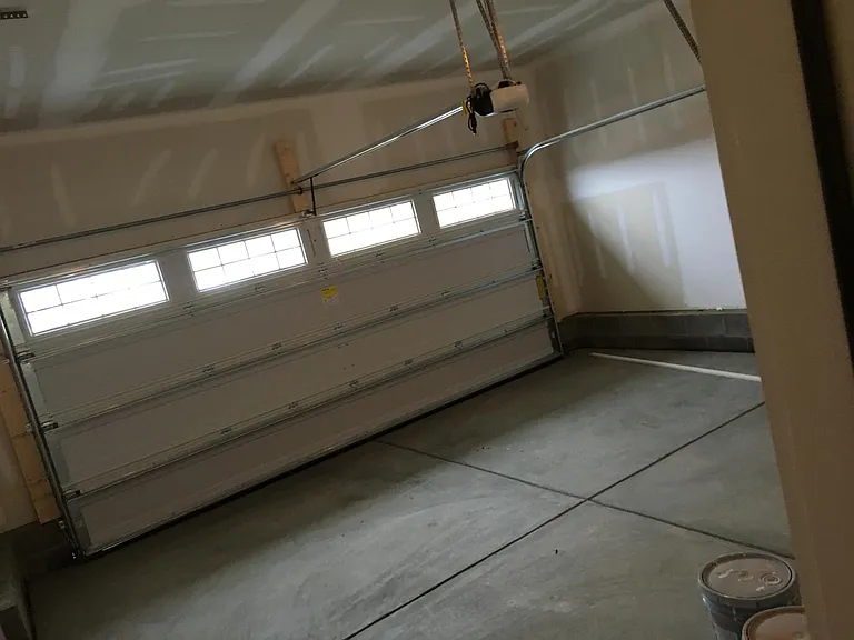 205 Hensley Oak Way — Photo 3
