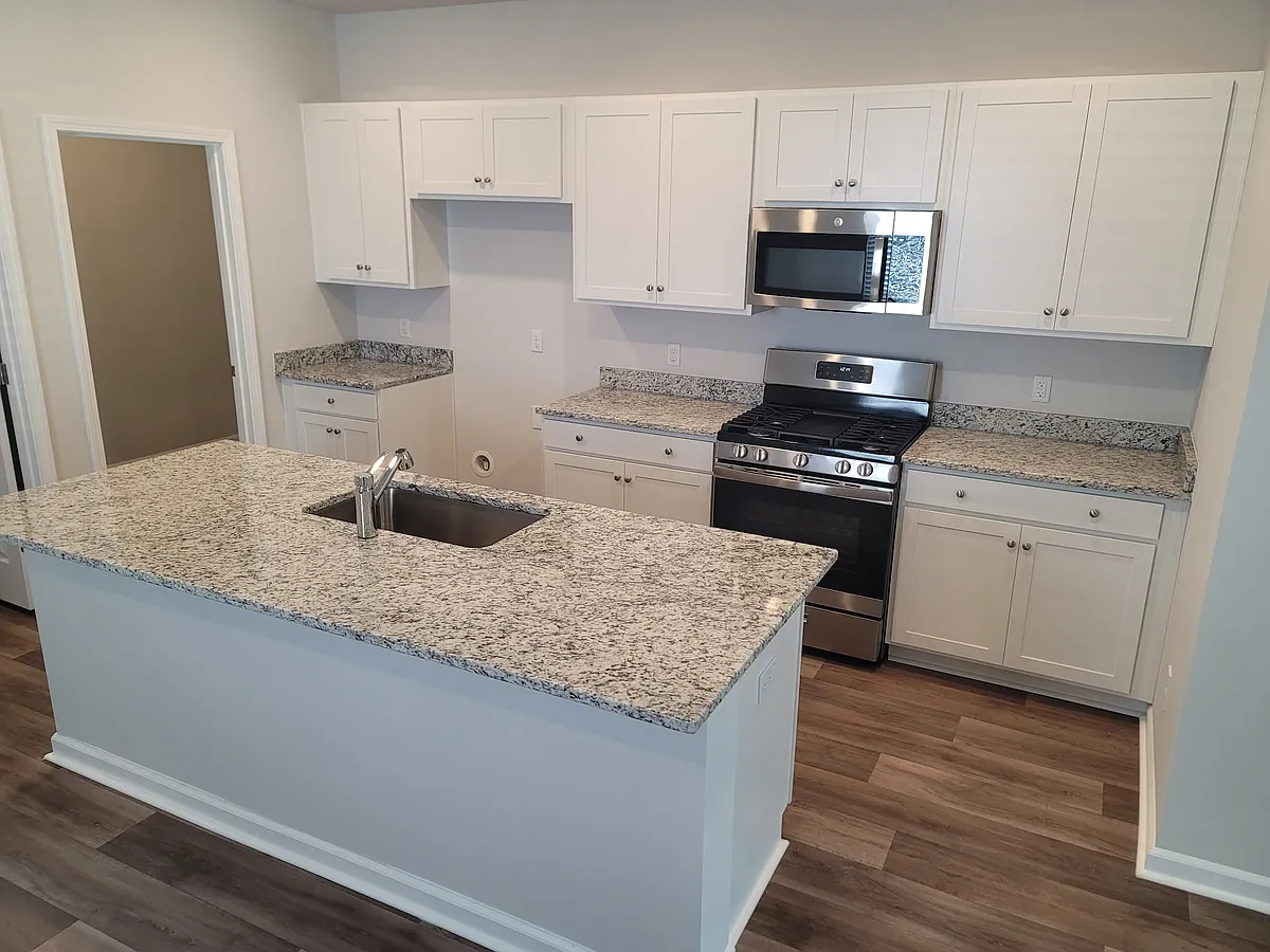 Building Photo - 807 Crimson Pointe Dr