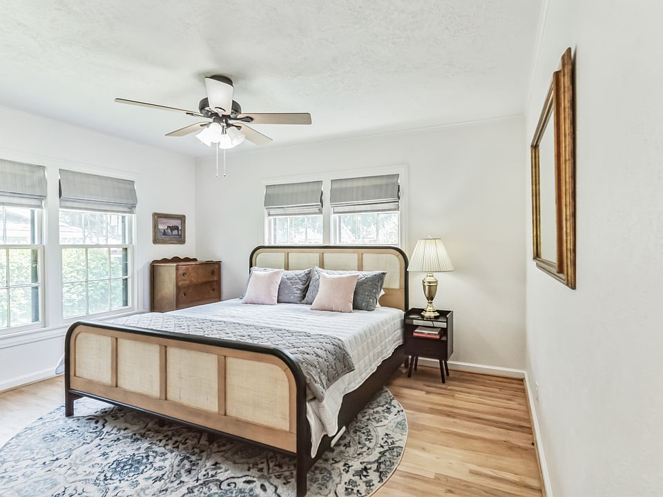 King bed