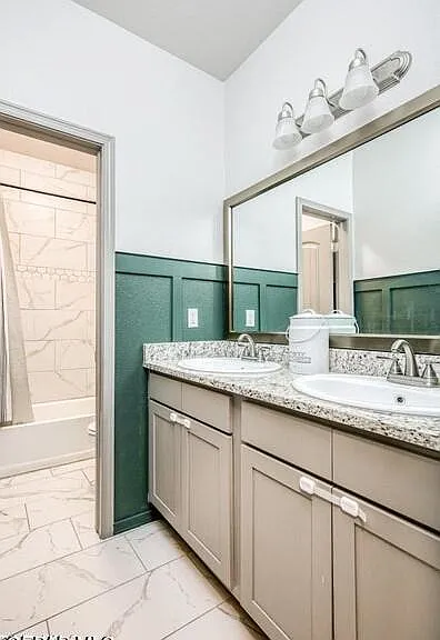 329 Samuel Vista St — Photo 17