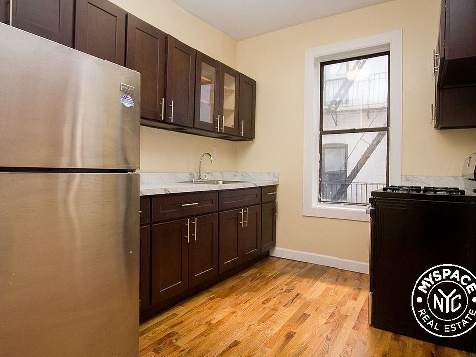 2nd image of 701 Avenue C #B5f