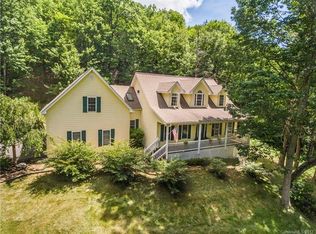 128 Flying Hawk Trl, Waynesville, NC 28786