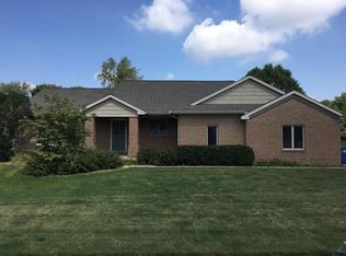 7589 Whistlewood Dr SW, Byron Center, MI 49315