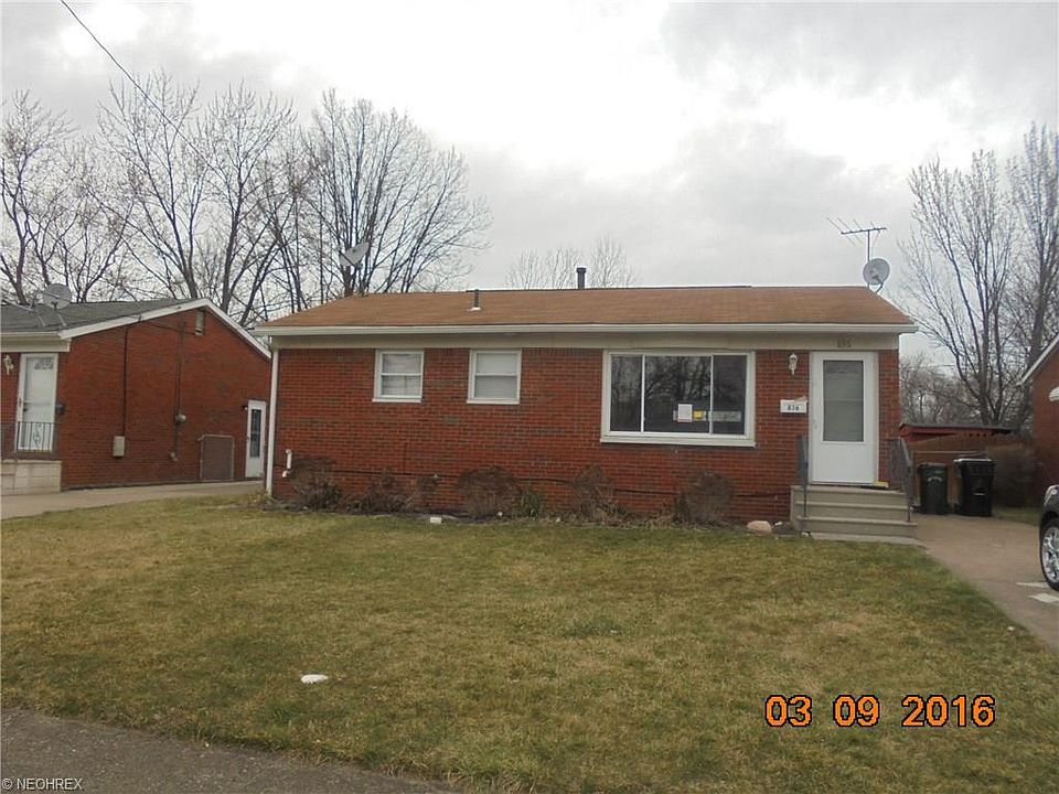 1st image of 836 Livermore Ln