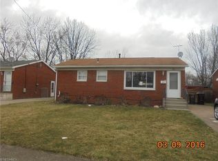 836 Livermore Ln, Elyria, OH