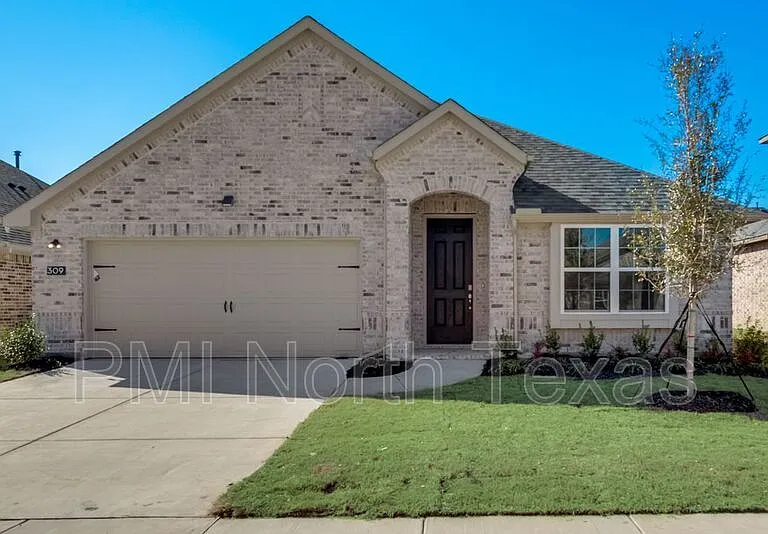 309 Amenduni Ln — Photo 2