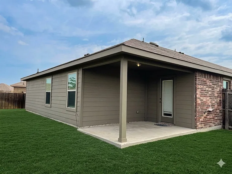 808 Community Way — Photo 31