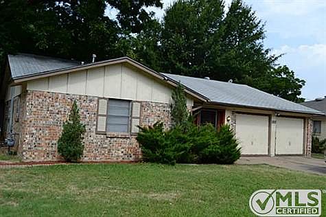 1st image of 1013 Patricia St