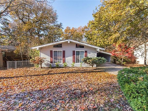 2nd image of 18 Chapel Ln