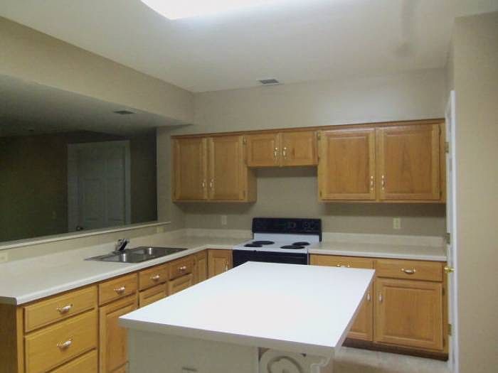 1st image of 128 Norwood Dr