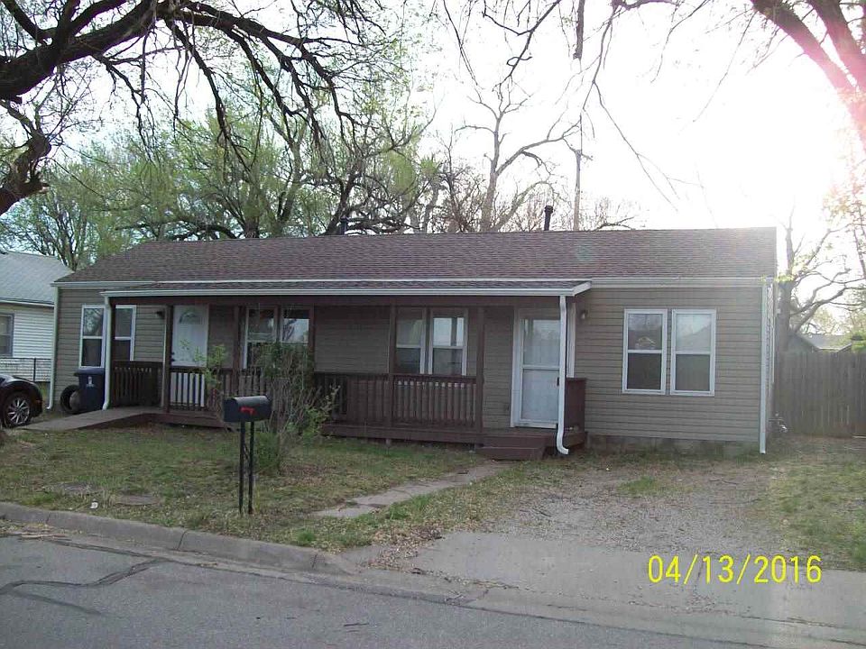 1st image of 126 N Jones St #128