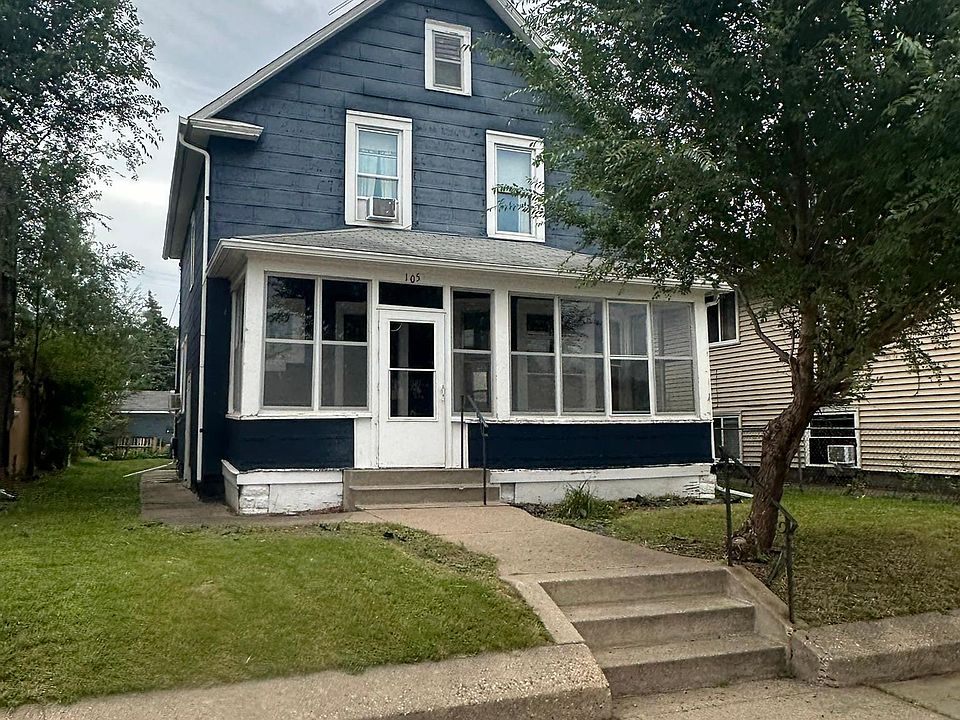 1st image of 105 5th Ave S