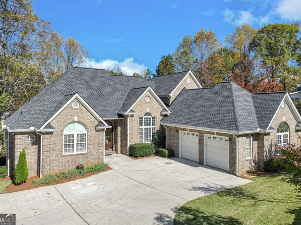 2611 Gold Leaf Point, Gainesville, GA 30504