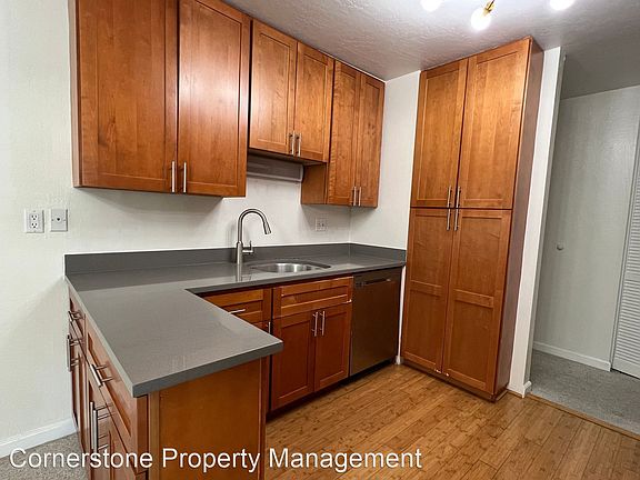 4th image of 1730 Halford Ave APT 244