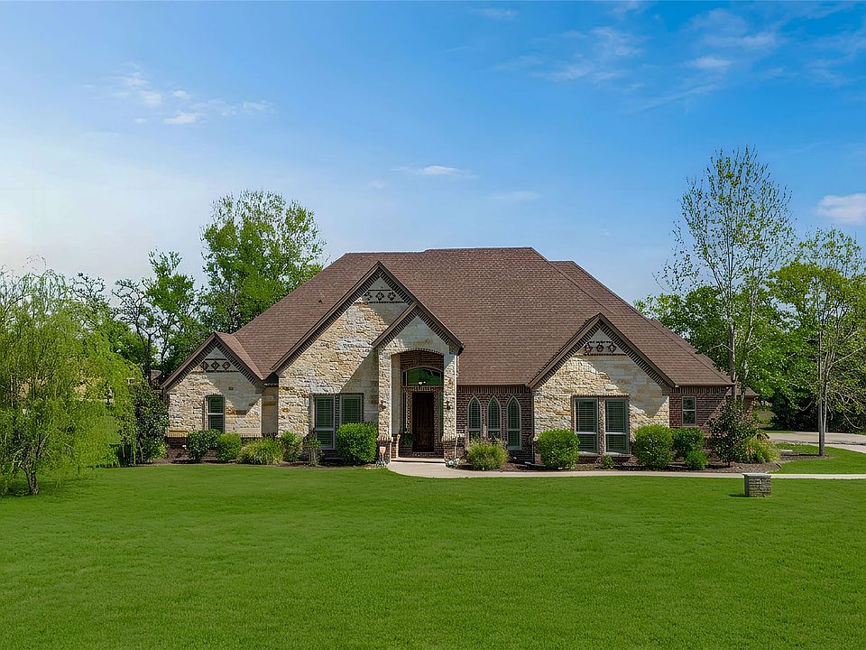 1st image of 209 Ellis Creek Dr