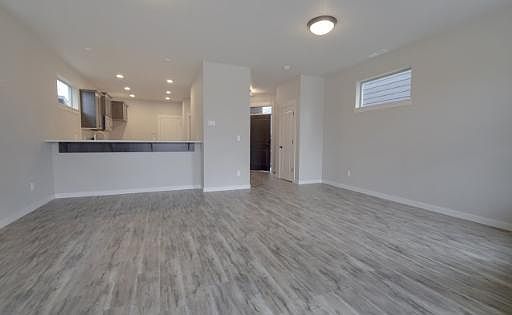5th image of 15404 NE 107th St