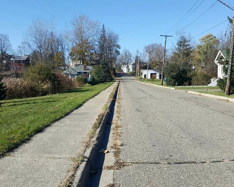2nd image of 101 5th Ave
