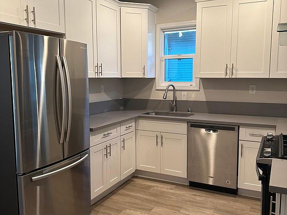 5th image of 3109 39th St