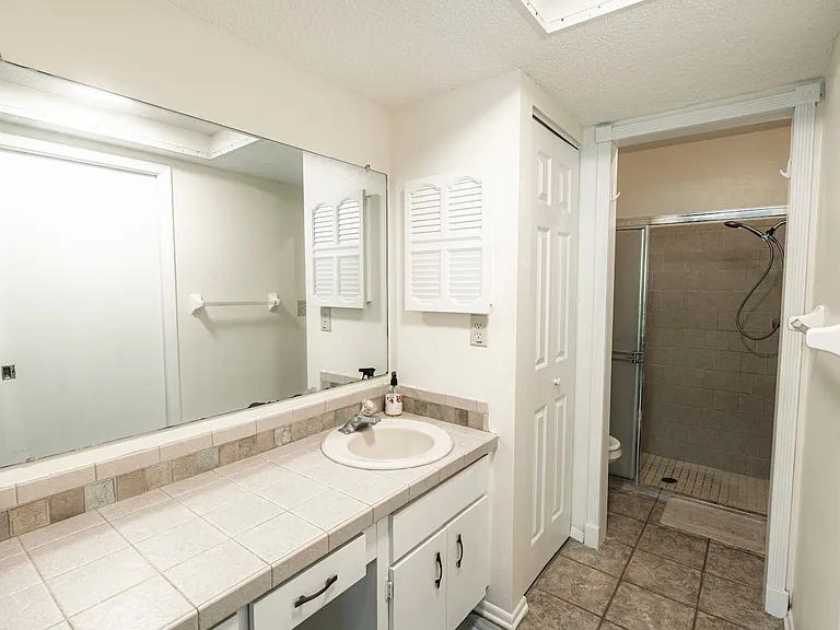 13009 Club Dr — Photo 19