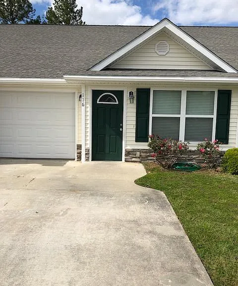 116 Joshua Cir — Photo 1