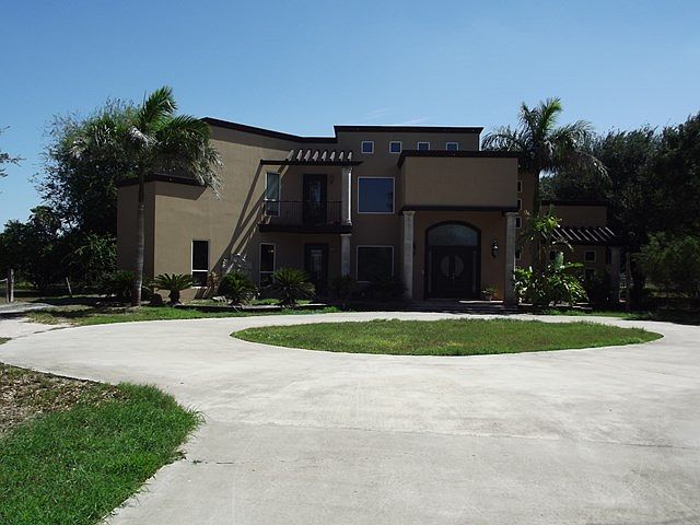 1st image of 1102 Carroll Ln