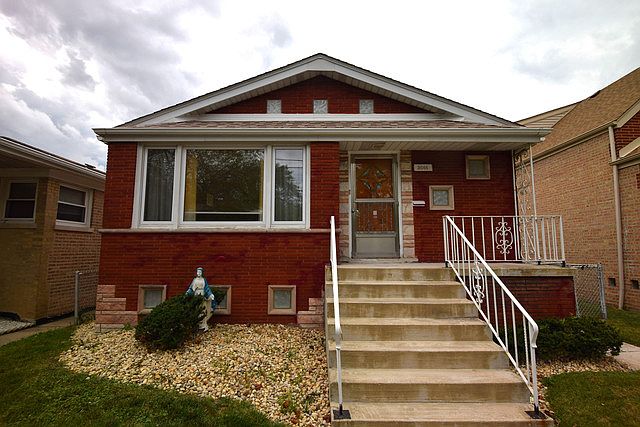 1st image of 5644 S Narragansett Ave #1