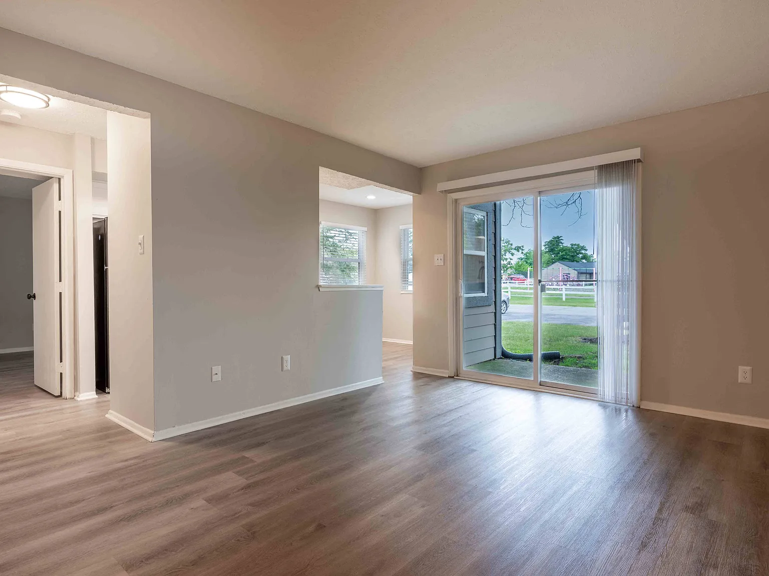 M Club Apartments — Photo 4