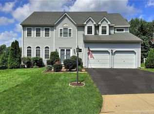 122 Magnolia Rd, Milford, CT 06461