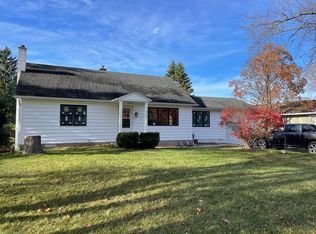 6069 Edmar Dr, Traverse City, MI 49686