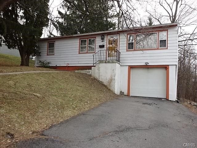 Welcome Home! Garage is extra deep!