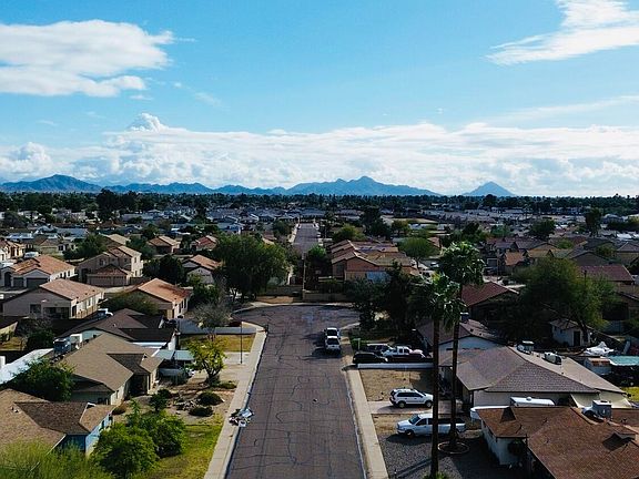 4th image of 5701 W Royal Palm Rd