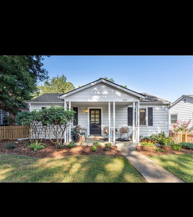 Front of House (Fenced in Yard)