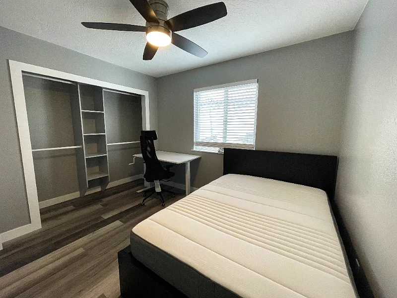 4 bed, 1200 sqft, $2,195 — Photo 4