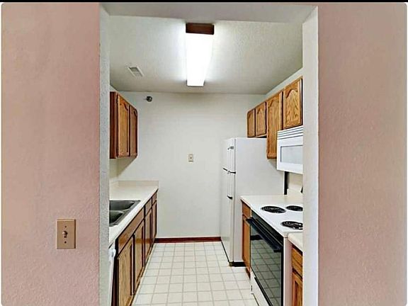 4th image of 17285 W River Birch Dr APT 220