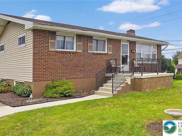 158 N 8th St, Coplay, PA 18037