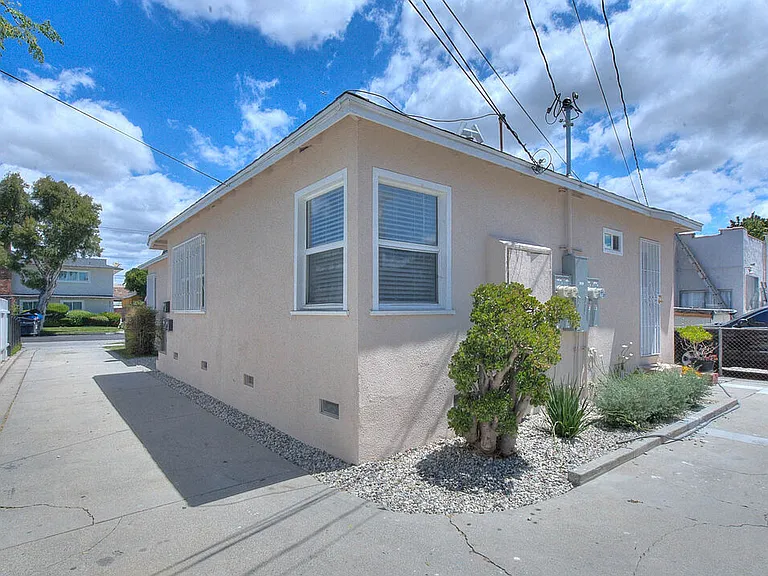 2820 Liberty Blvd #B — Photo 12