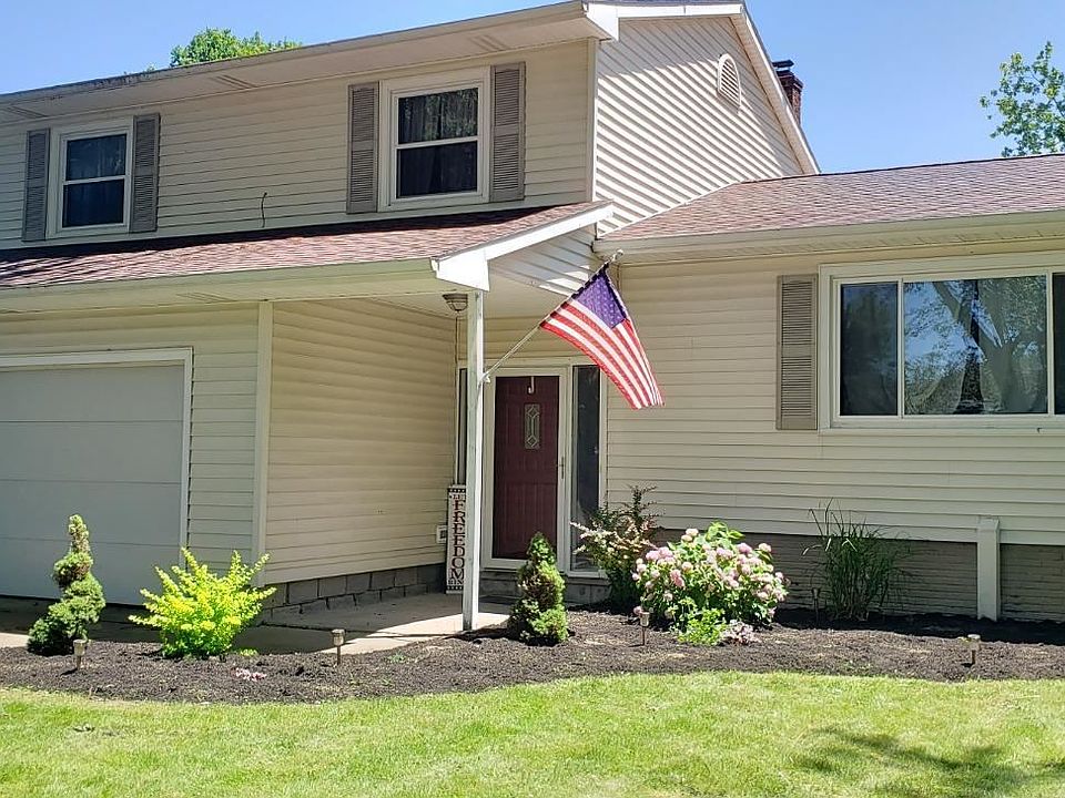 1st image of 2810 Lynn Dr