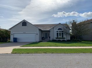 4660 Brookmeadow Dr SE, Kentwood, MI 49512