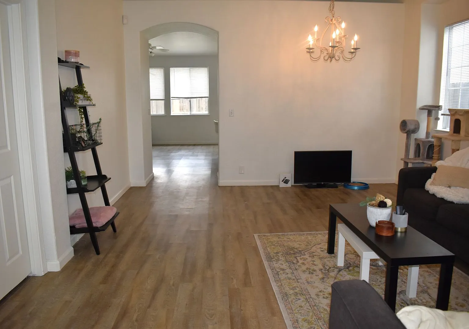 Resident Benefit Package Property - 7836 Calzada Way, Elk Grove — Photo 3