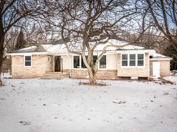 8114 Vanabel St, Kaukauna, WI 54130