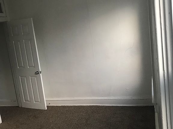 4th image of 3325 Edmondson Ave #3