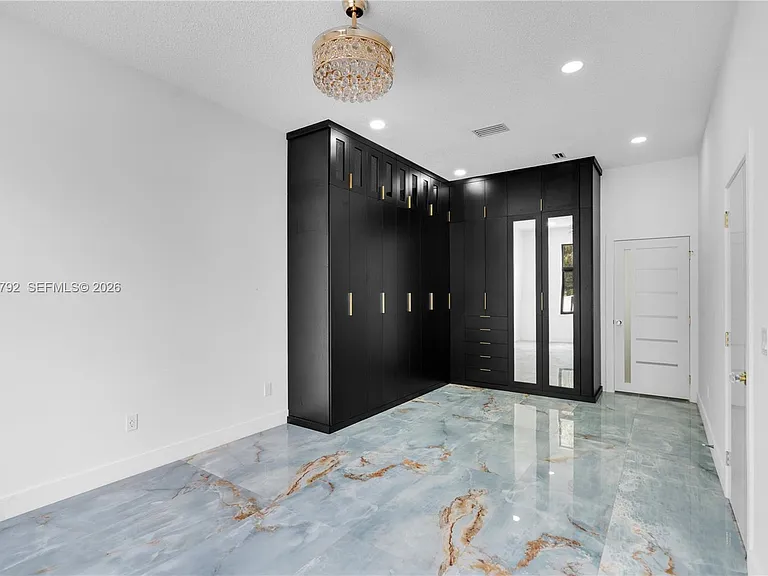 758 Lake Wellington Dr — Photo 19