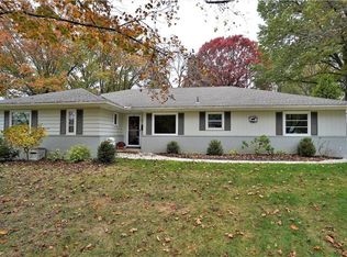 3084 Markle Dr, Stow, OH 44224
