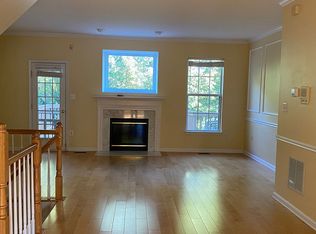 13281 Coppermill Dr, Herndon, VA 20171