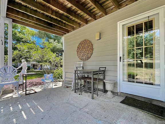 3rd image of 407 Arlin Road #407