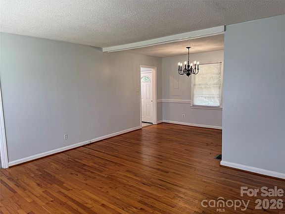 3rd image of 1311 Mount Gallant Rd